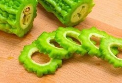 宝宝吃凉瓜视频,清凉解暑，营养美味新体验