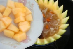 哈密瓜能蒸着吃吗,蒸着吃，美味又营养