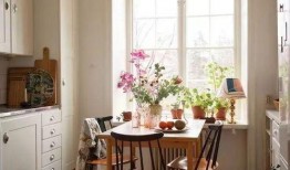 坐窗边吃瓜,夏日悠闲时光的味蕾之旅