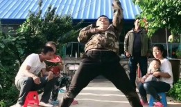 跳舞吃瓜,一场别开生面的舞蹈盛宴