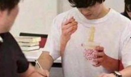 老师不上课吃瓜,老师“吃瓜”背后的教育思考