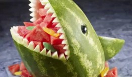 牛角瓜听成牛吃瓜